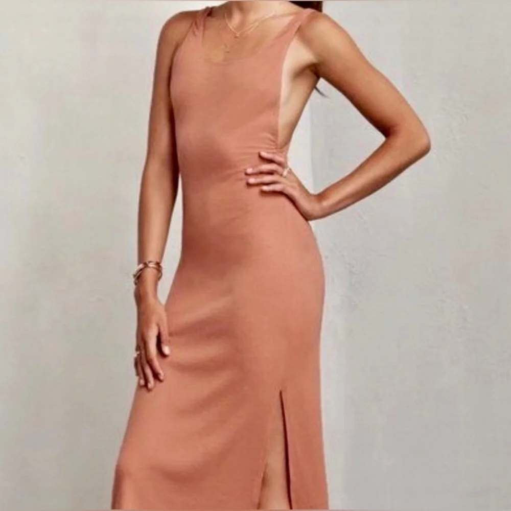 NWOt Reformation Diletta dress in Salmon S - Picture 1 of 2